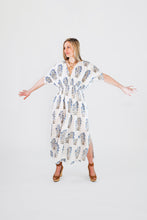 Load image into Gallery viewer, Cosanila Dunes Kaftan