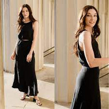 Load image into Gallery viewer, Natalie Busby The Wallflower