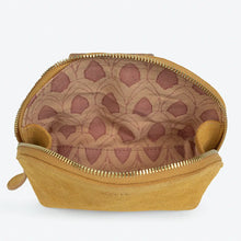 Load image into Gallery viewer, JOYN Halfmoon Leather Pouch