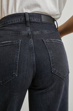 Load image into Gallery viewer, Rails Getty
