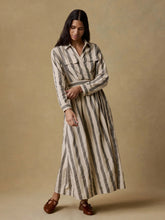 Load image into Gallery viewer, Faherty Cotton Linen Julia Wrap Dress
