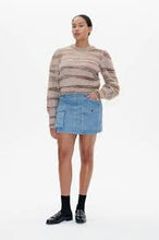 Load image into Gallery viewer, Baum und Pferdgarten Carmy
