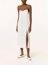 Load image into Gallery viewer, Baum und Pferdgarten Aleena Dress
