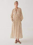 Maison Hotel Cas Dress