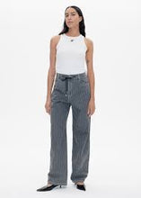 Load image into Gallery viewer, Baum und Pferdgarten Nanny
