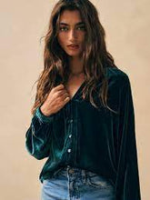Load image into Gallery viewer, Faherty Naomi Silk Velvet Top
