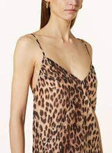 Load image into Gallery viewer, Baum und Pferdgarten Afina Dress
