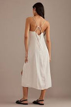 Load image into Gallery viewer, Baum und Pferdgarten Aleena Dress
