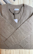 Load image into Gallery viewer, Naadam Cropped V Neck Timber
