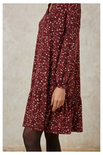 Load image into Gallery viewer, People Tree Sahana Floral Shift Dress
